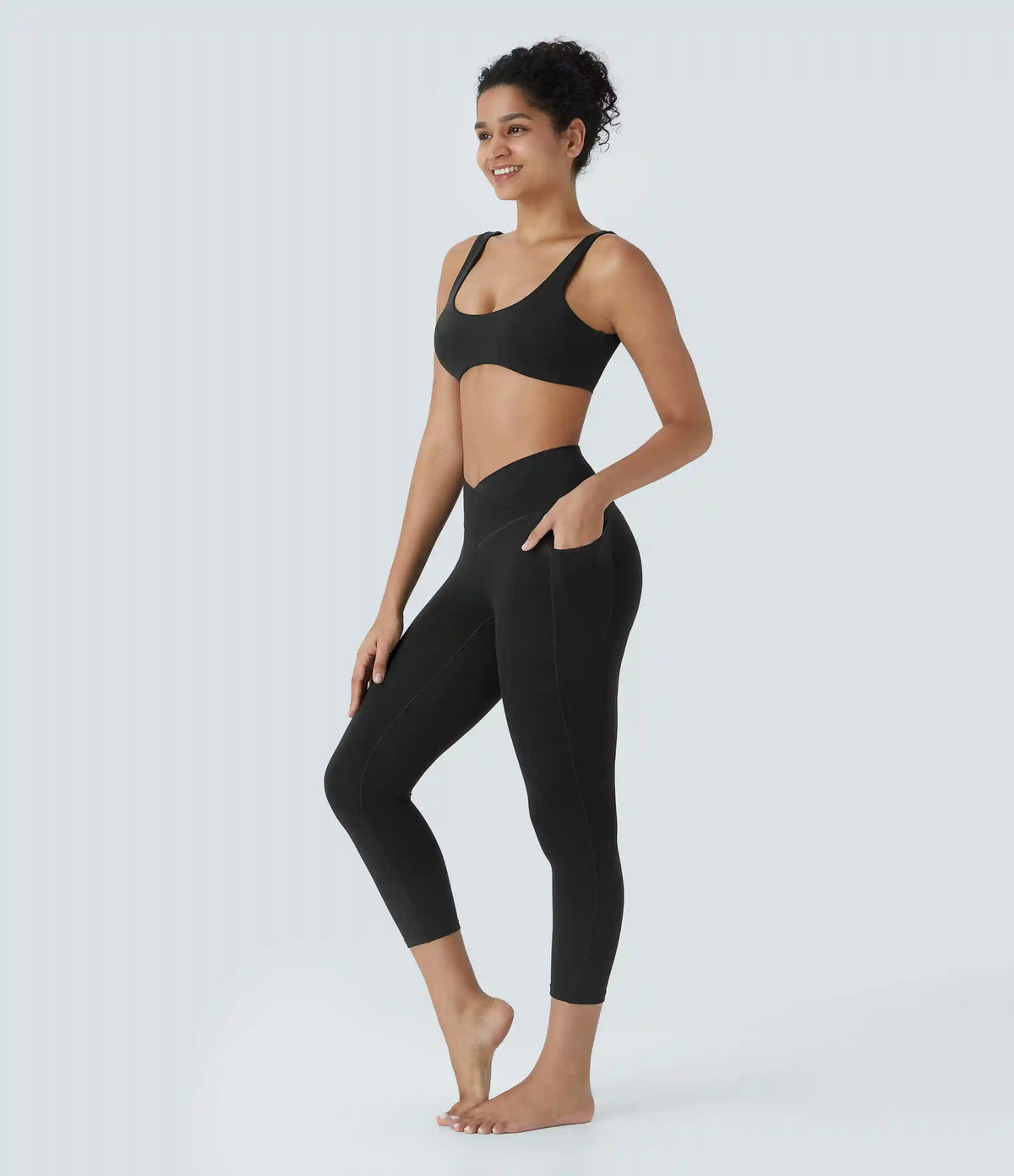 SoftlyZero™ High Waisted Crossover Pocket Capri Yoga Leggings