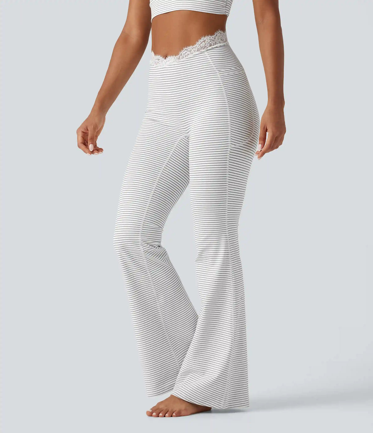 V-Shaped High Waisted Contrast Lace Stripe Yoga Flare Leggings with Pockets