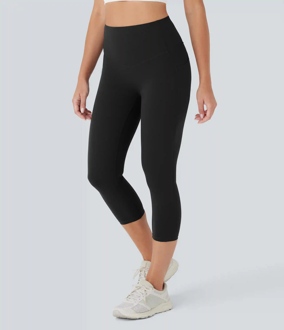 Halara UltraSculpt™ High Waisted Butt Lifting Tummy Control Pocket Shaping Capri Training Leggings