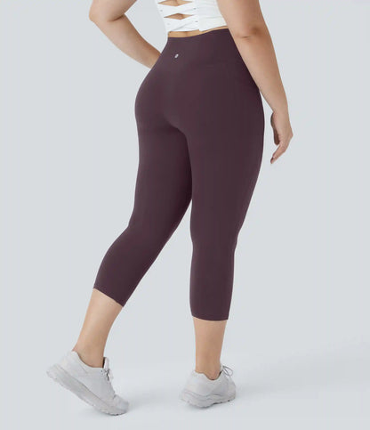 SoftlyZero™ High Waisted Crossover Pocket Capri Yoga Plus Size Leggings