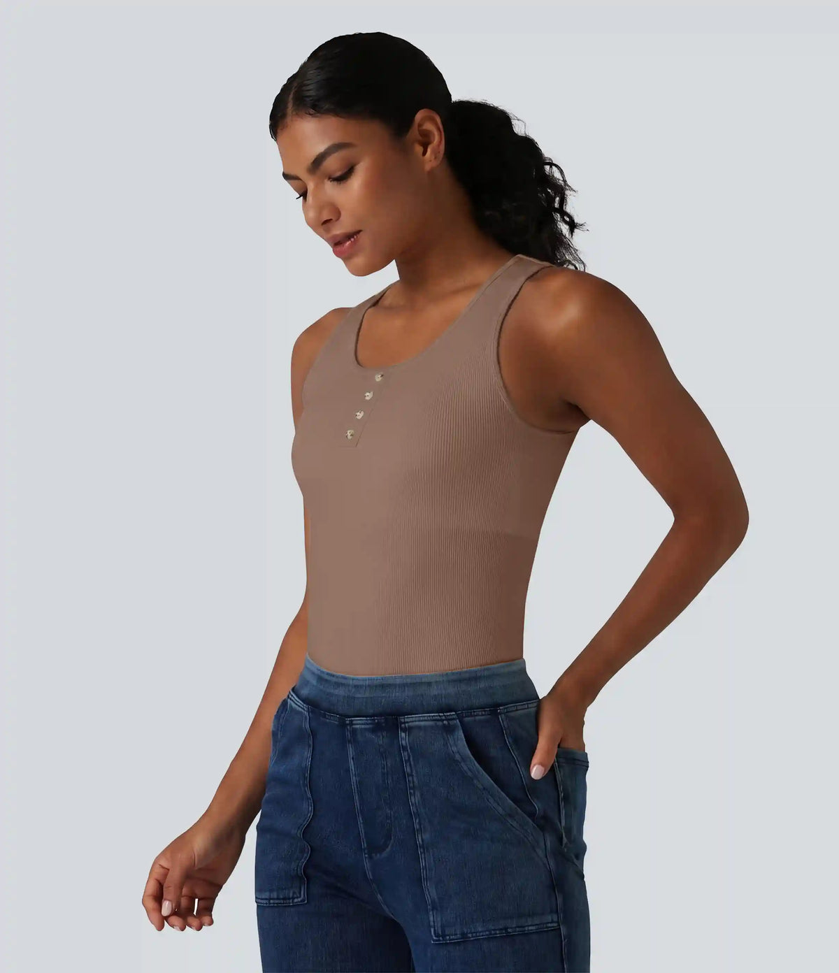 Ribbed Knit Round Neck Built-in Bra Casual Tank Top