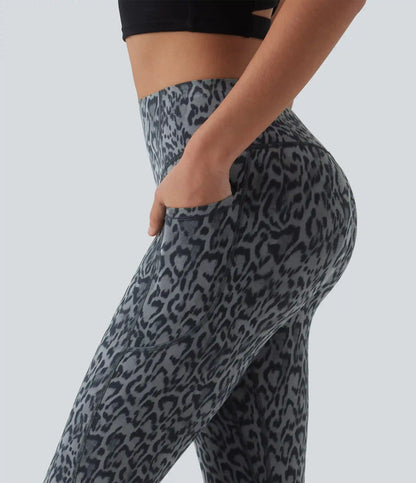 Halara UltraSculpt™ Leopard Print High Waisted Scrunch Butt Lifting Tummy Control Capri Training Leggings with Pockets