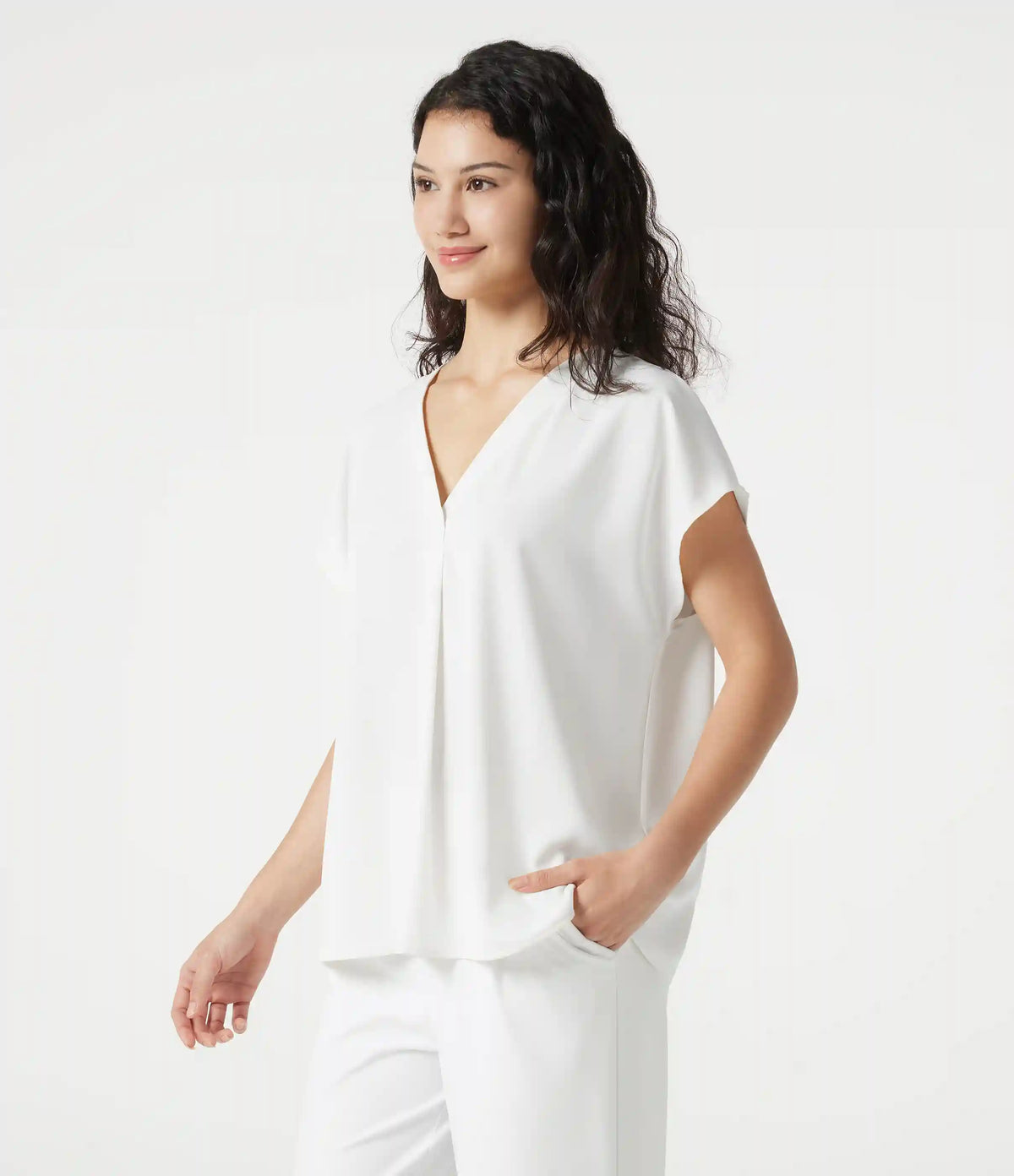 Wrinkle Recovery V-neck Short Sleeve Oversized Work Blouse