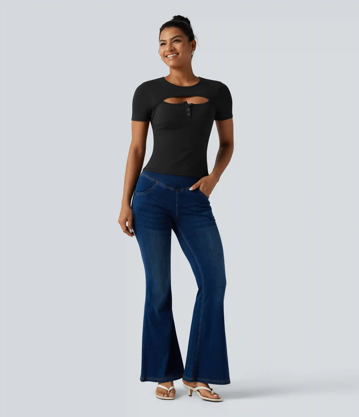 Ribbed Knit Round Neck Cut Out Short Sleeve Built-in Bra Casual T-Shirt