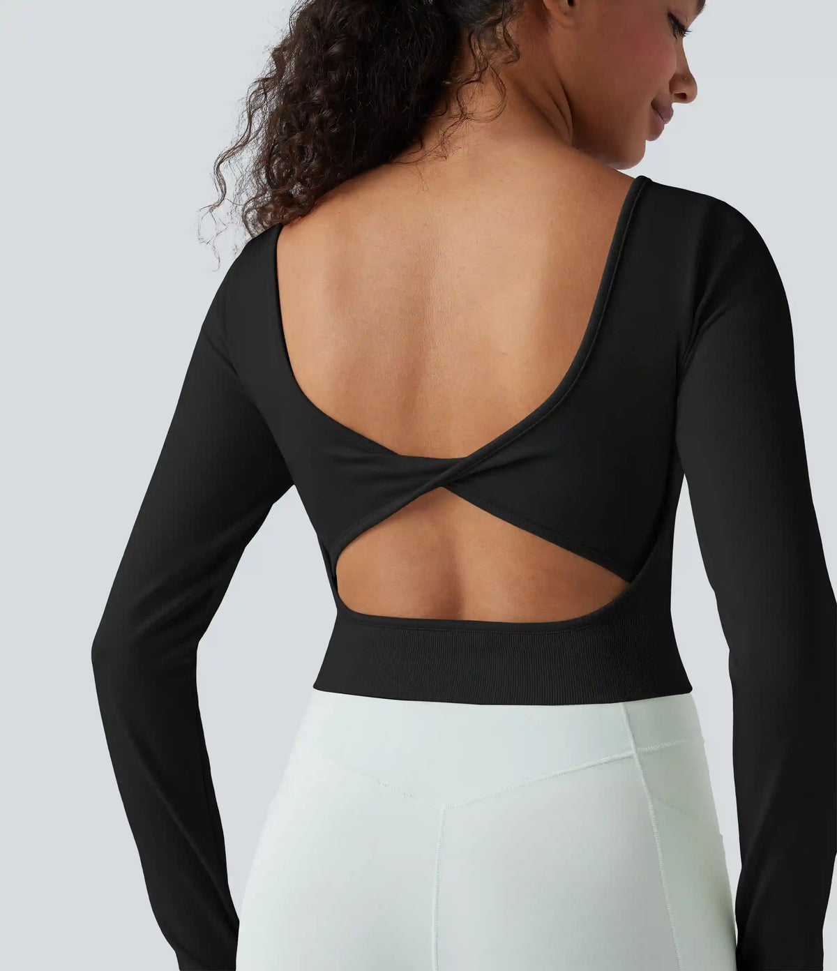 Seamless Flow Twisted Backless Scoop Neck Long Sleeve Thumb Holes Cropped Yoga Sports Top