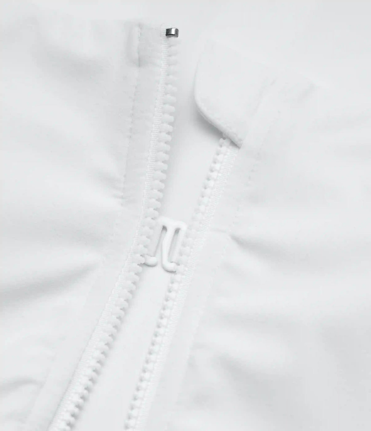 Halara UltraSculpt™ Push-Up Long Sleeve Thumb Hole Zipper Ruffle Hem Yoga Curvy Jacket