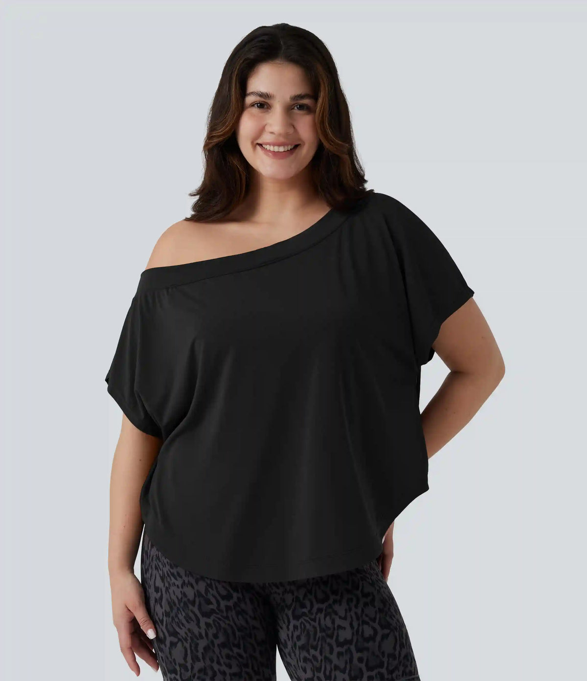 Plus Size One Shoulder Short Sleeve Curved Hem Quick Dry Yoga Sports Top with Built-in Bra