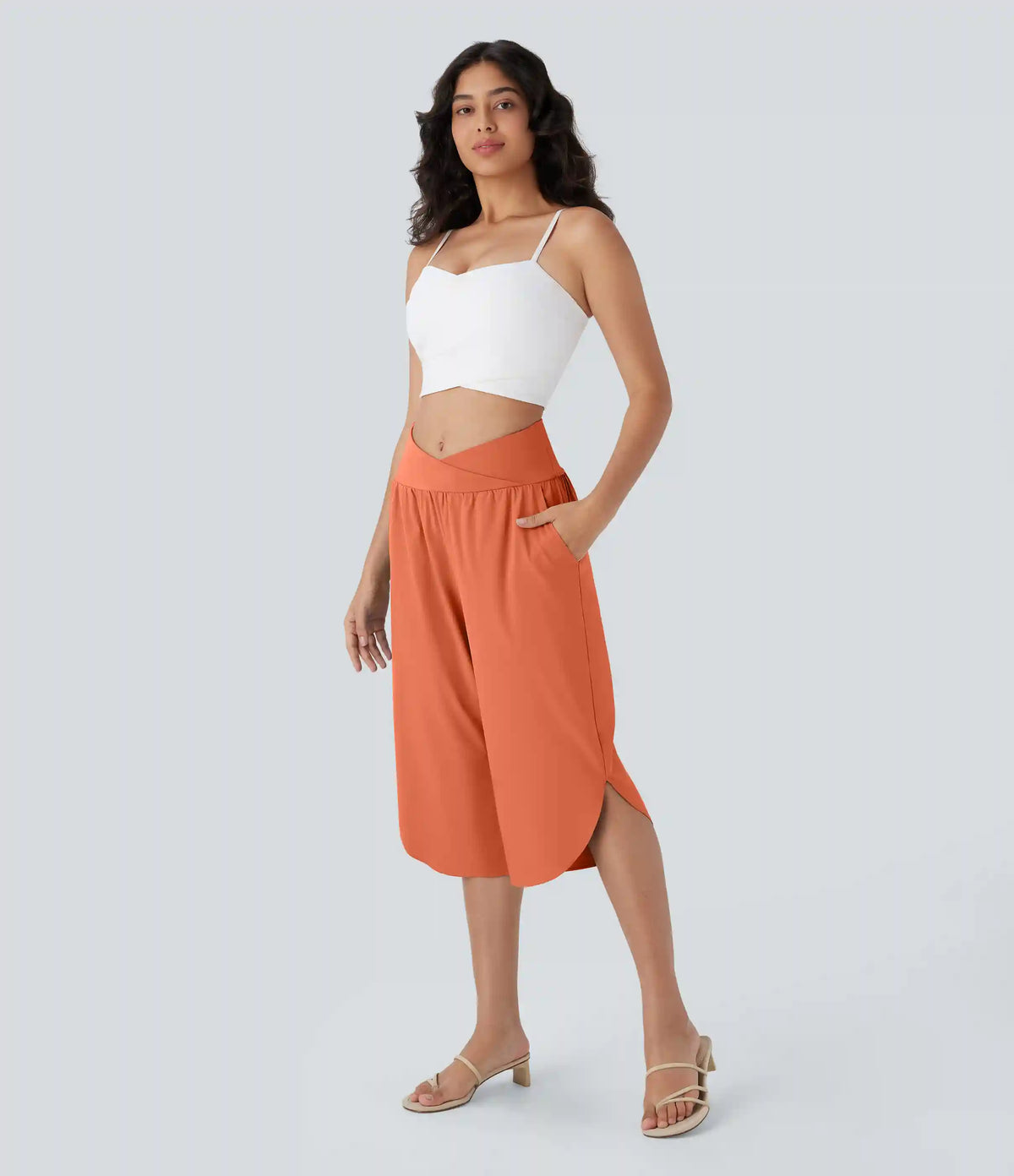 Breezeful™ High Waisted Crossover Pocket Quick Dry Capri Pants