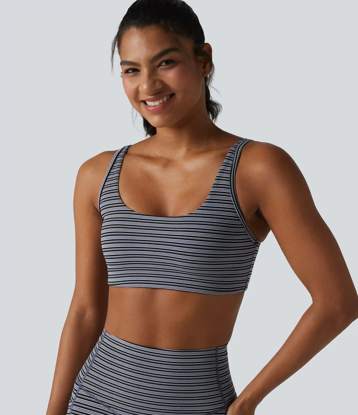 Halara UltraSculpt™ Jacquard Stripe Low Support U-Neck Cut-out Built-in Bra Yoga Sports Bra
