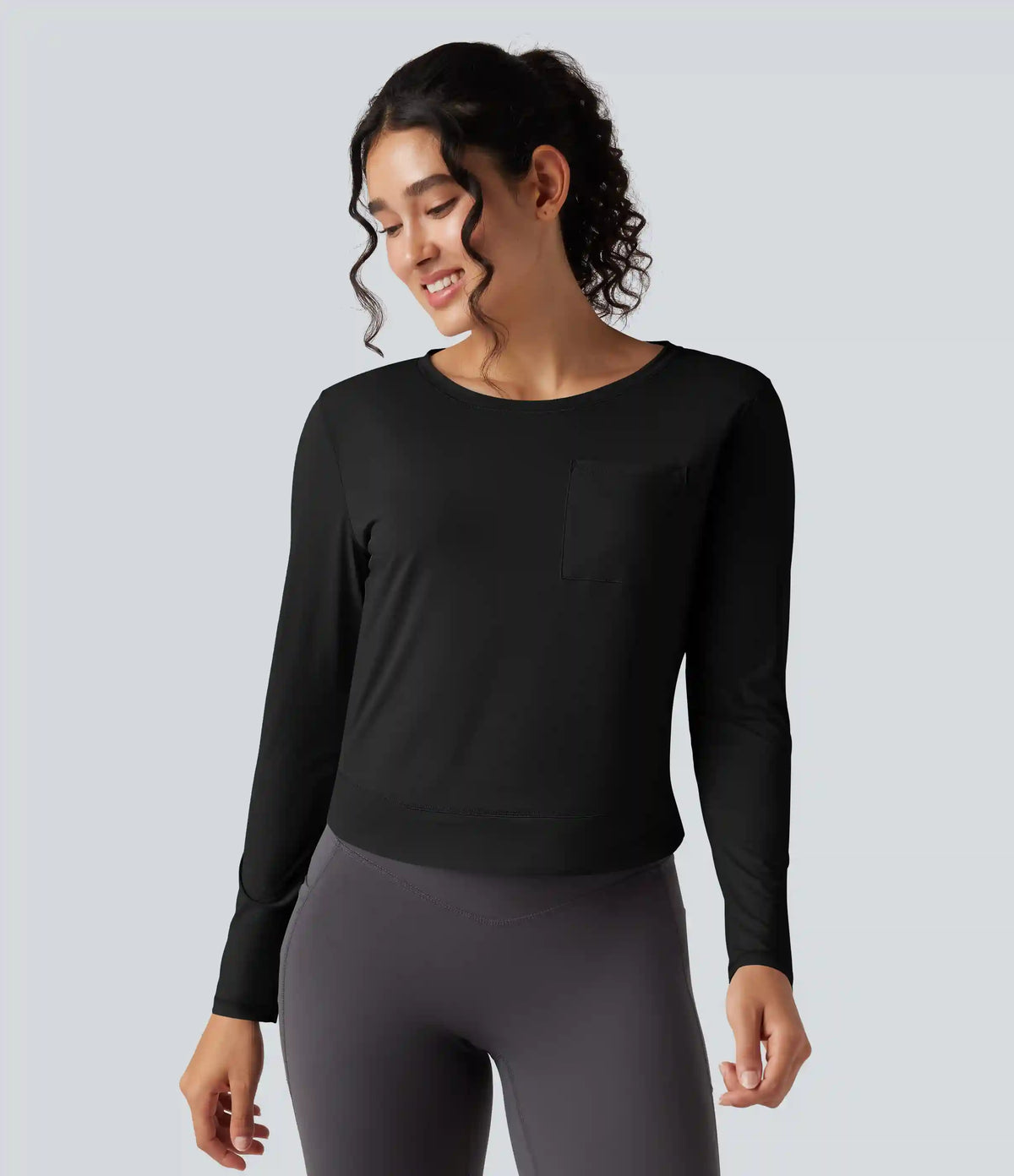 Round Neck Long Sleeve Pleated Yoga Sports Top with Pocket