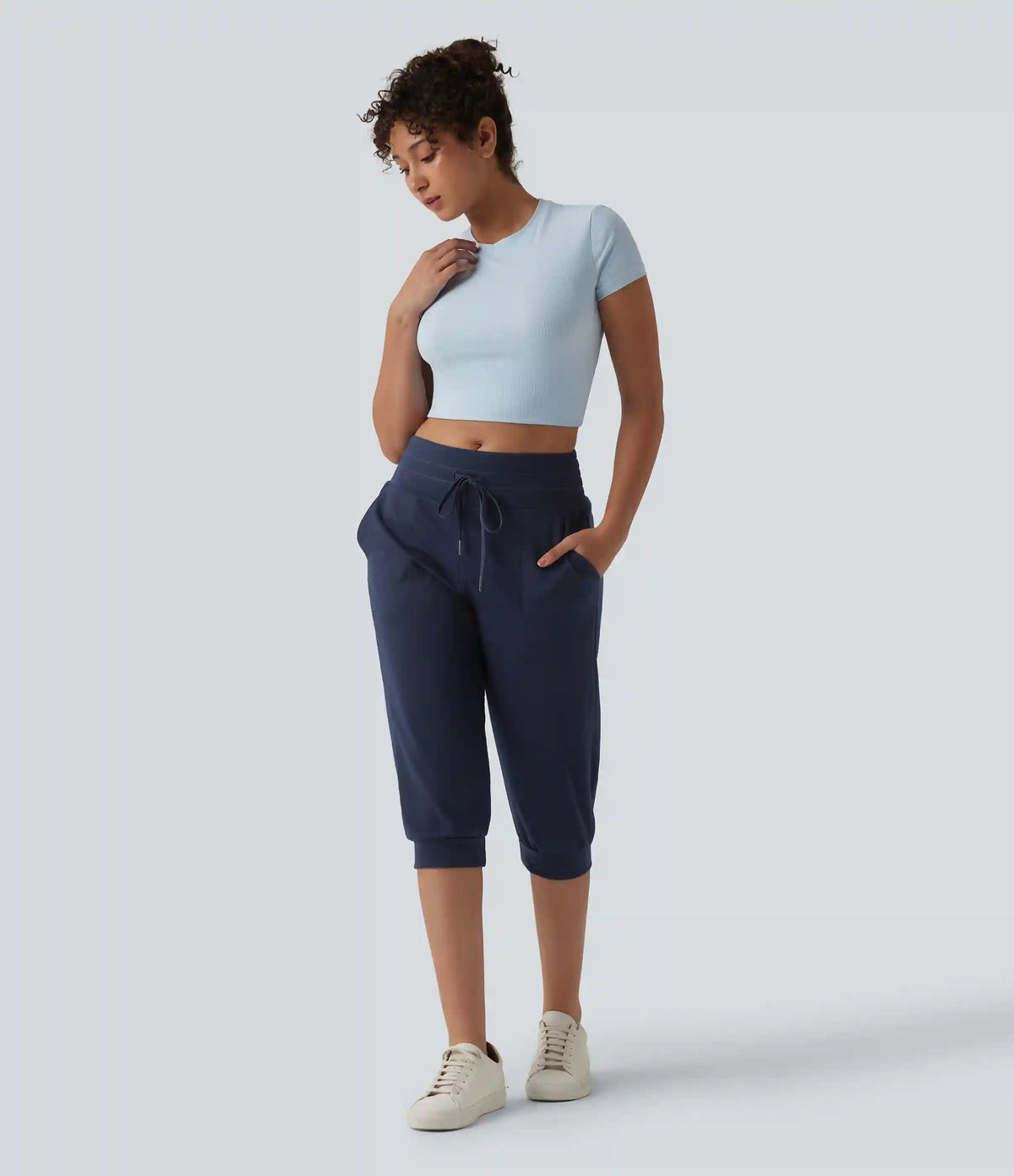 Mid Rise Drawstring Capri Casual Joggers with Pockets