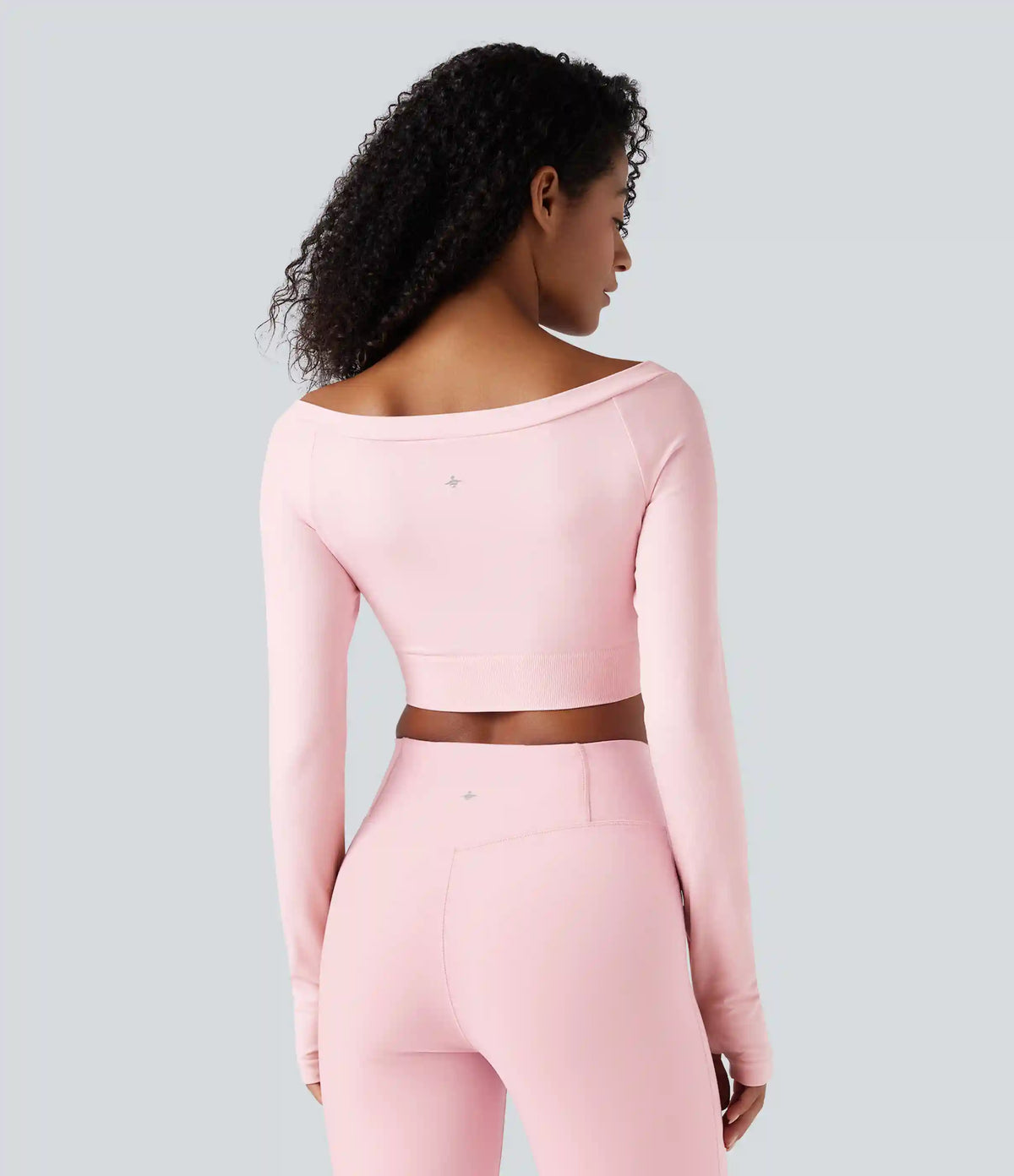 Seamless Flow Off-shoulder Long Sleeve Thumb Holes Cropped Yoga Sports Top
