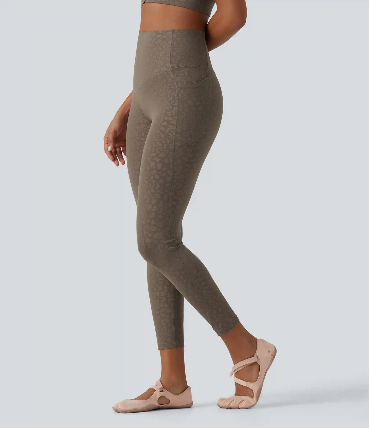 Halara UltraSculpt™ Leopard Print High Waisted Tummy Control Yoga Leggings with Pockets