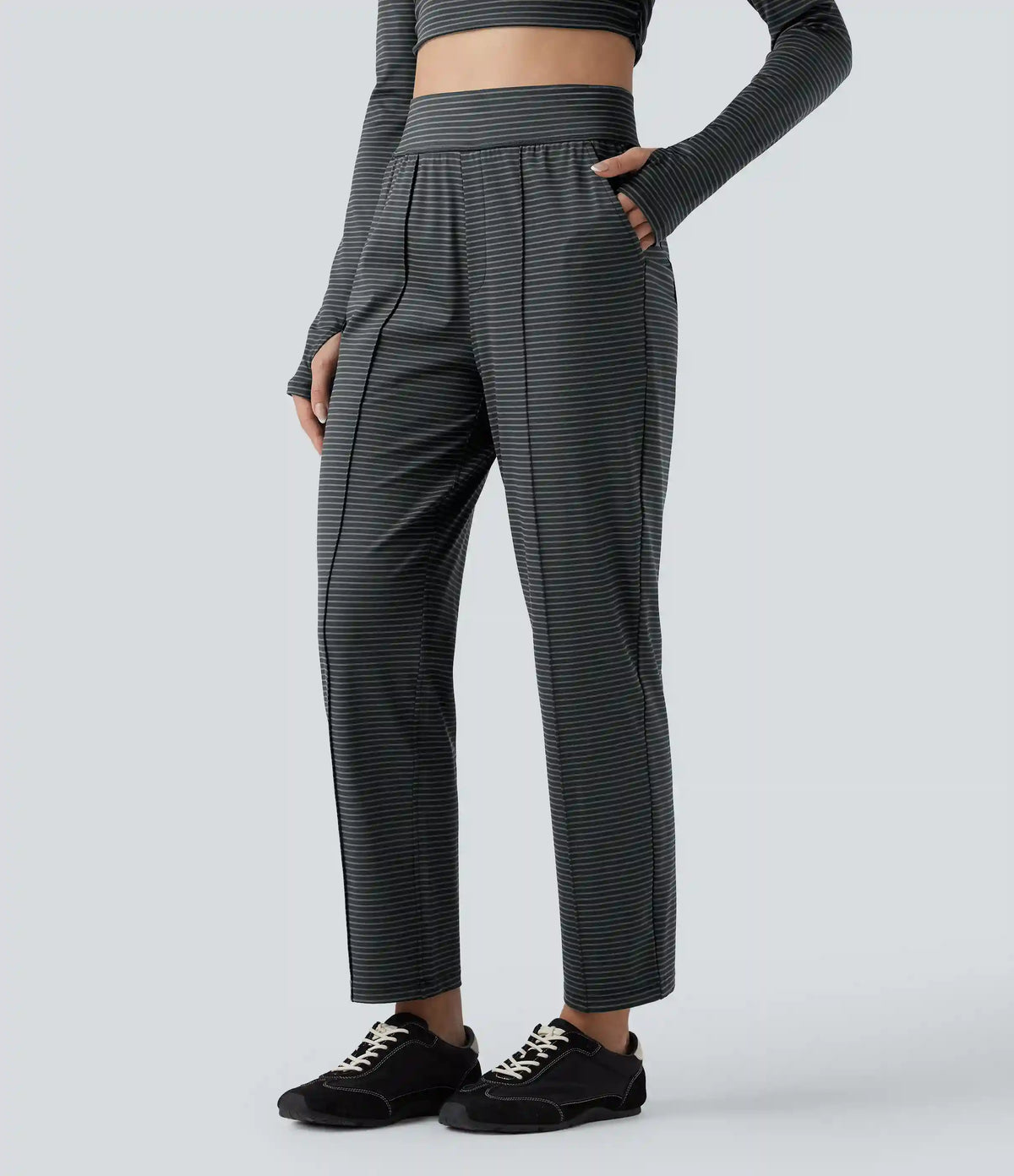 High Waisted Stripes Workout Tapered Pants with Pockets
