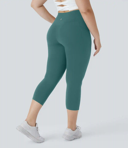 SoftlyZero™ High Waisted Crossover Pocket Capri Yoga Plus Size Leggings