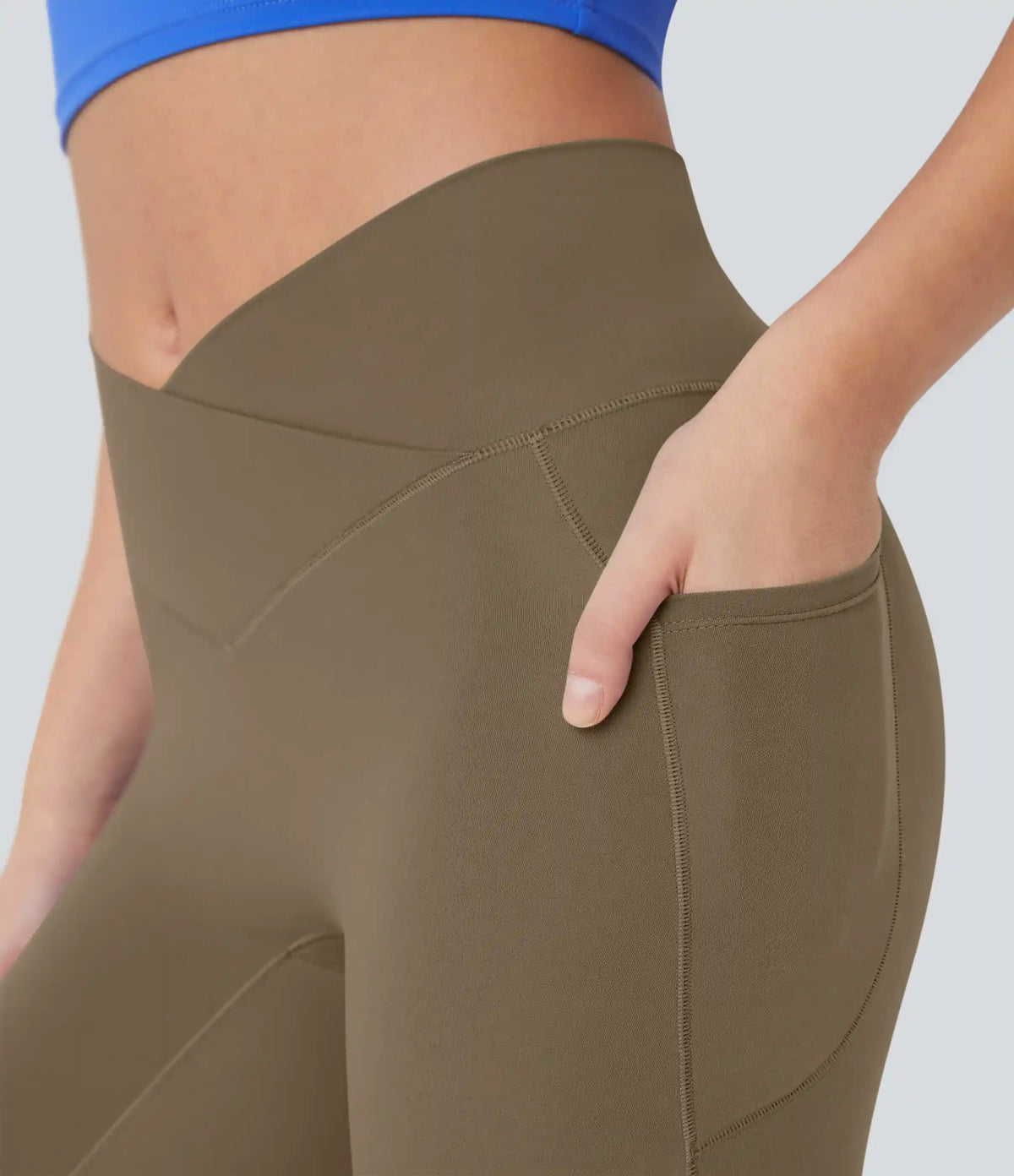 SoftlyZero™ High Waisted Crossover Pocket Capri Yoga Leggings