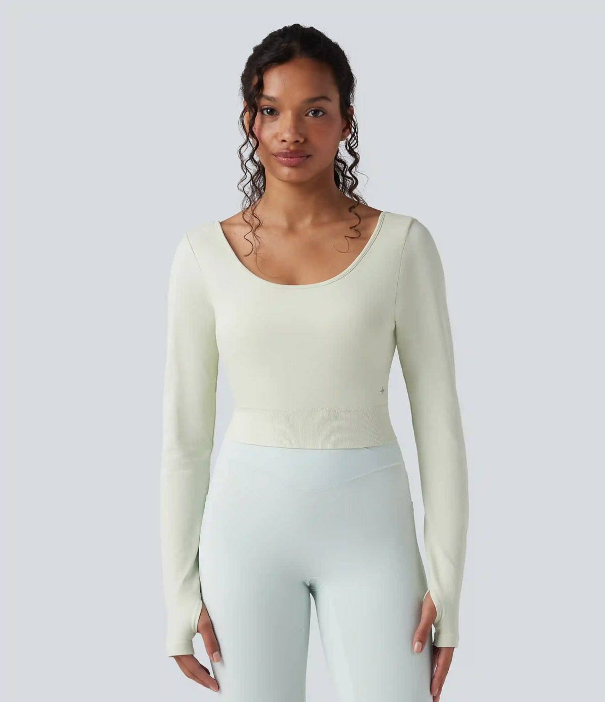 Seamless Flow Twisted Backless Scoop Neck Long Sleeve Thumb Holes Cropped Yoga Sports Top