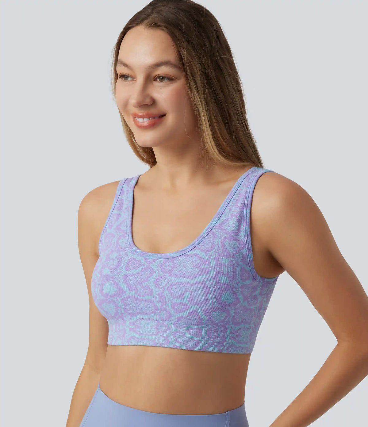 OneForm Seamless Flow Low Support U-Neck Snakeskin Print Built-in Bra Yoga Sports Bra