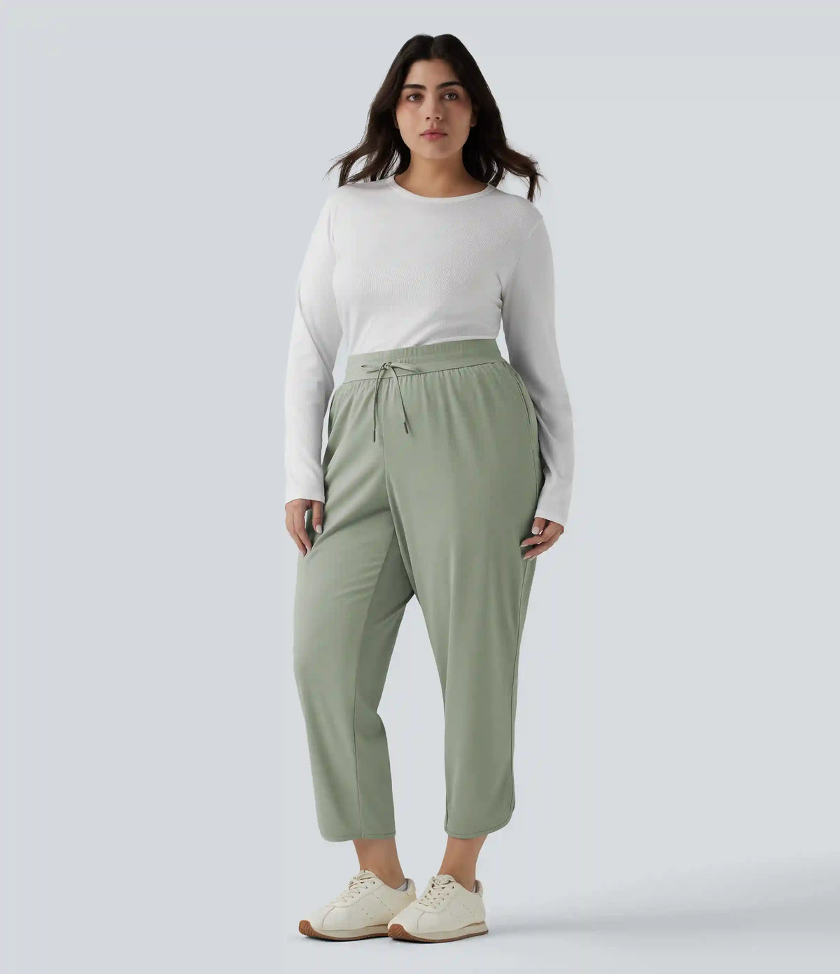 Plus Size Mid Rise Drawstring Curved Hem Quick Dry Golf Tapered Pants with Pockets-UPF40+