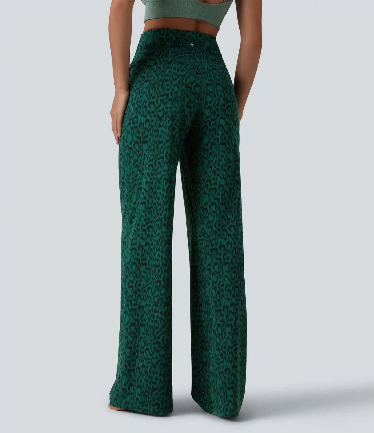 Halara UltraSculpt™ Leopard Print High Waisted Tummy Control Straight Leg Yoga Pants with Pockets