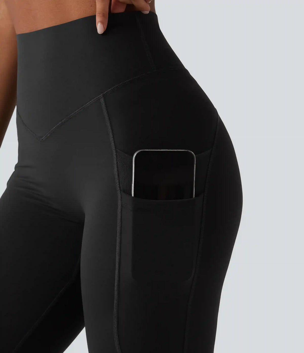 Halara UltraSculpt™ High Waisted Tummy Control Scrunch Contrast Mesh Training 7/8 Leggings with Pockets
