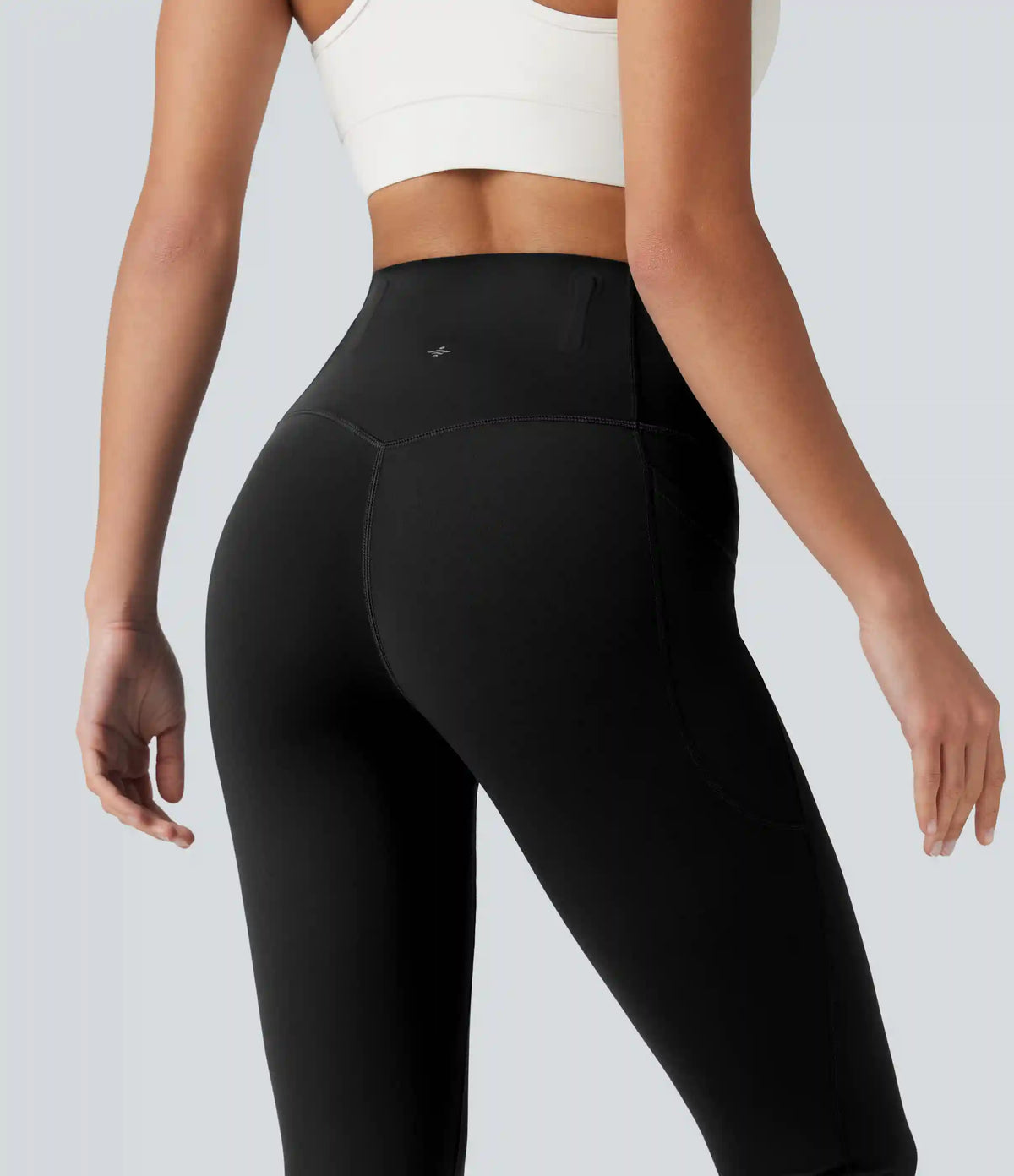 Halara UltraSculpt™ High Waisted Anti-Roll Tummy Control Shaping Workout Pedal Pushers Leggings with Pockets