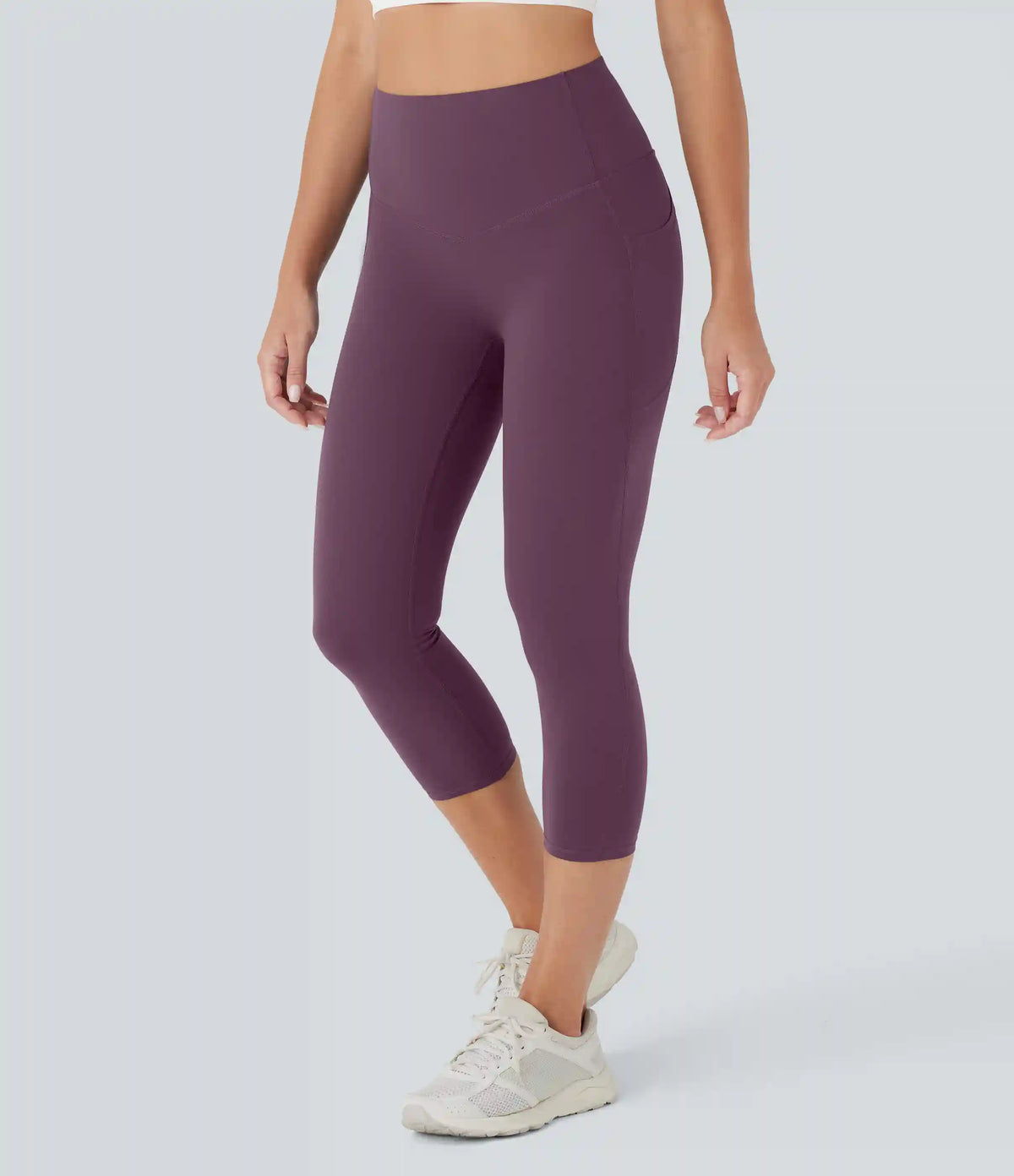 Halara UltraSculpt™ High Waisted Butt Lifting Tummy Control Pocket Shaping Capri Training Leggings