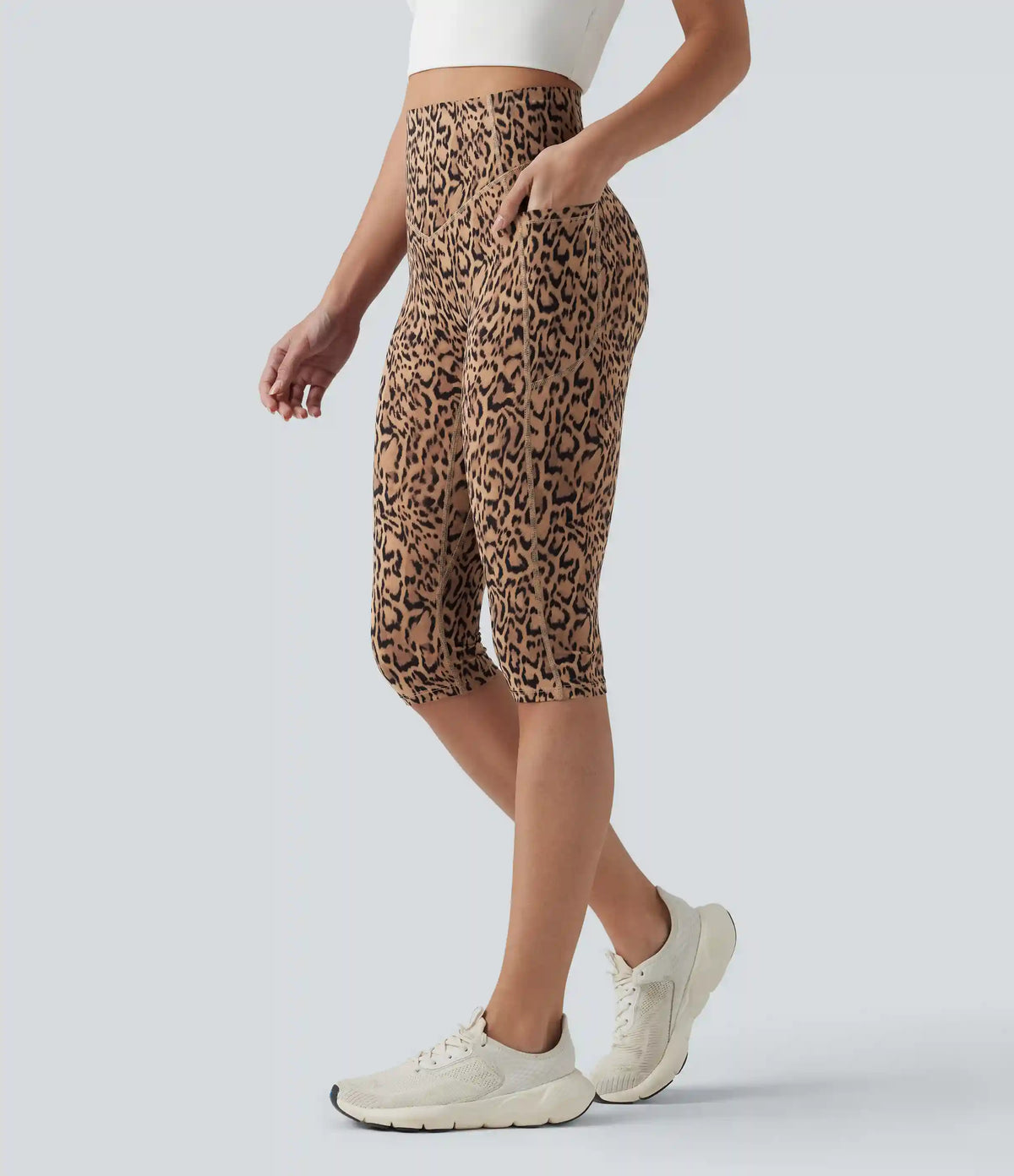 Halara UltraSculpt™ Leopard Print High Waisted Scrunch Butt Lifting Tummy Control Pedal Pusher Training Leggings with Pockets