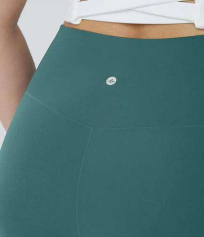 SoftlyZero™ High Waisted Crossover Pocket Capri Yoga Plus Size Leggings