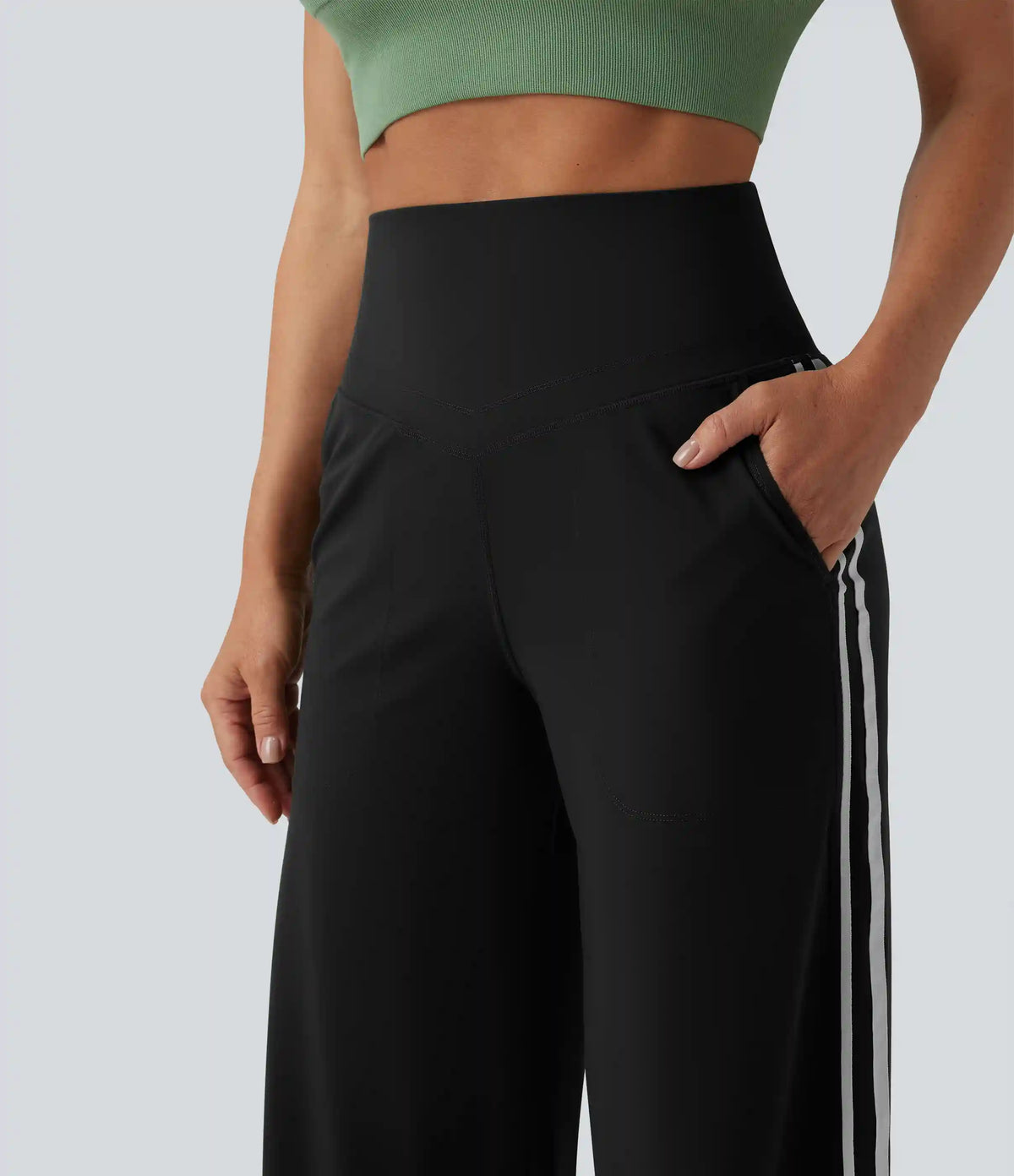 Halara UltraSculpt™ High Waisted Tummy Control Color Block Stripes Yoga Baggy Pants with Pockets