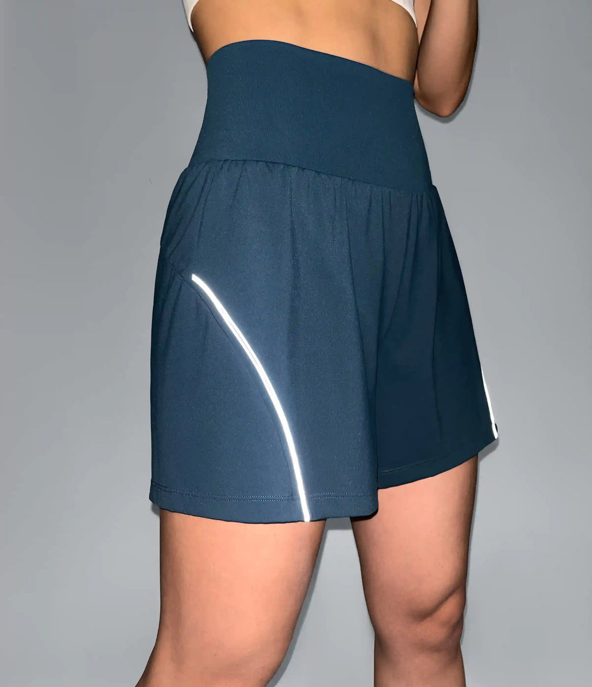 SoftlyZero™ Airy Reflective High Waisted 2-in-1 InstantCool Yoga Shorts 5'' with Pockets