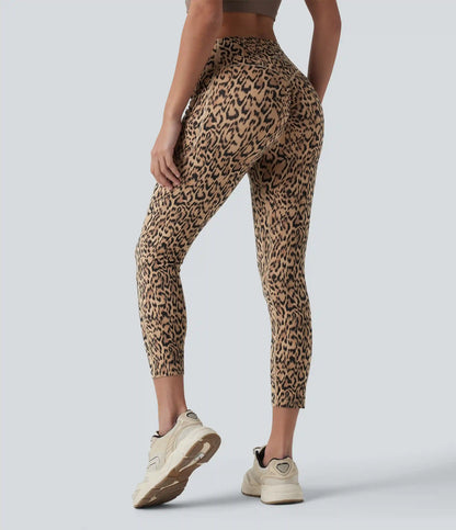 Halara UltraSculpt™ Leopard Print High Waisted Scrunch Butt Lifting Tummy Control Capri Training Leggings with Pockets