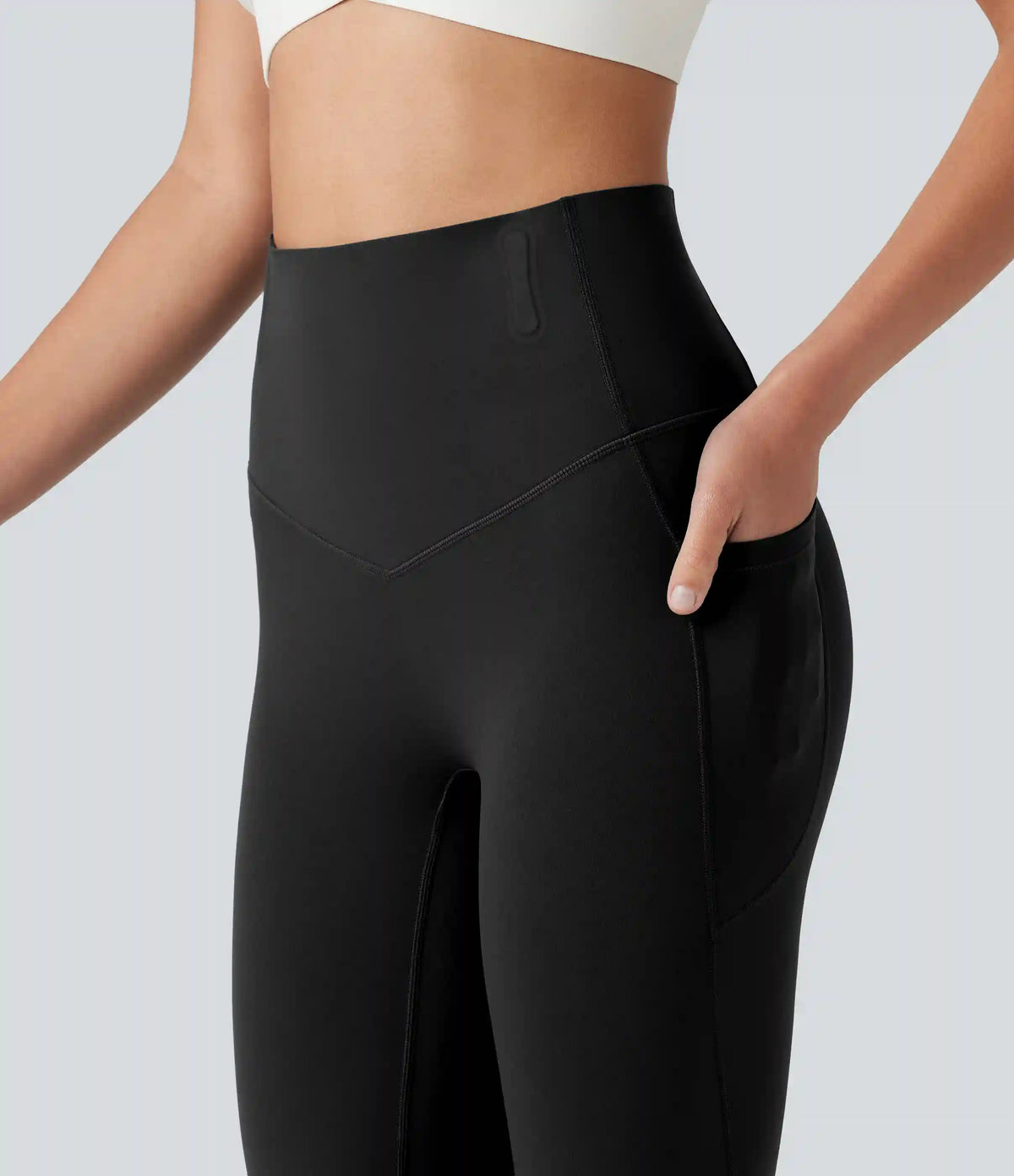 Halara UltraSculpt™ High Waisted Anti-Roll Tummy Control Shaping Workout Pedal Pushers Leggings with Pockets