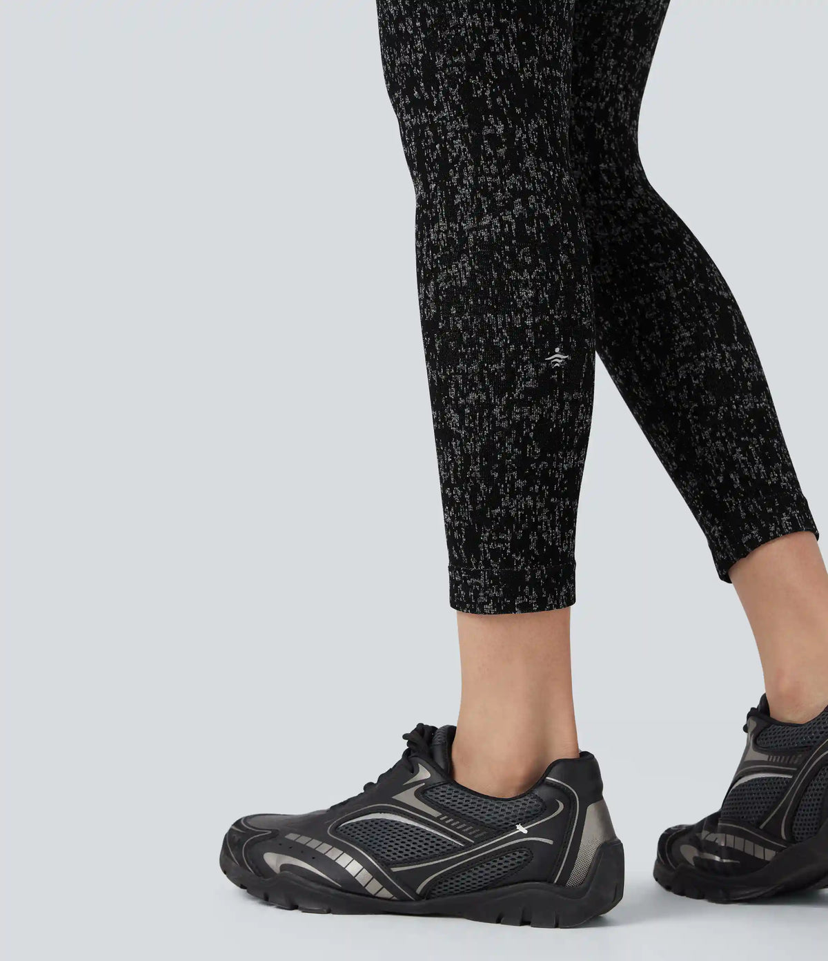 OneForm Seamless Flow High Waisted Speckled 7/8 Yoga Leggings with Pockets
