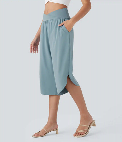 Breezeful™ High Waisted Crossover Pocket Quick Dry Capri Pants
