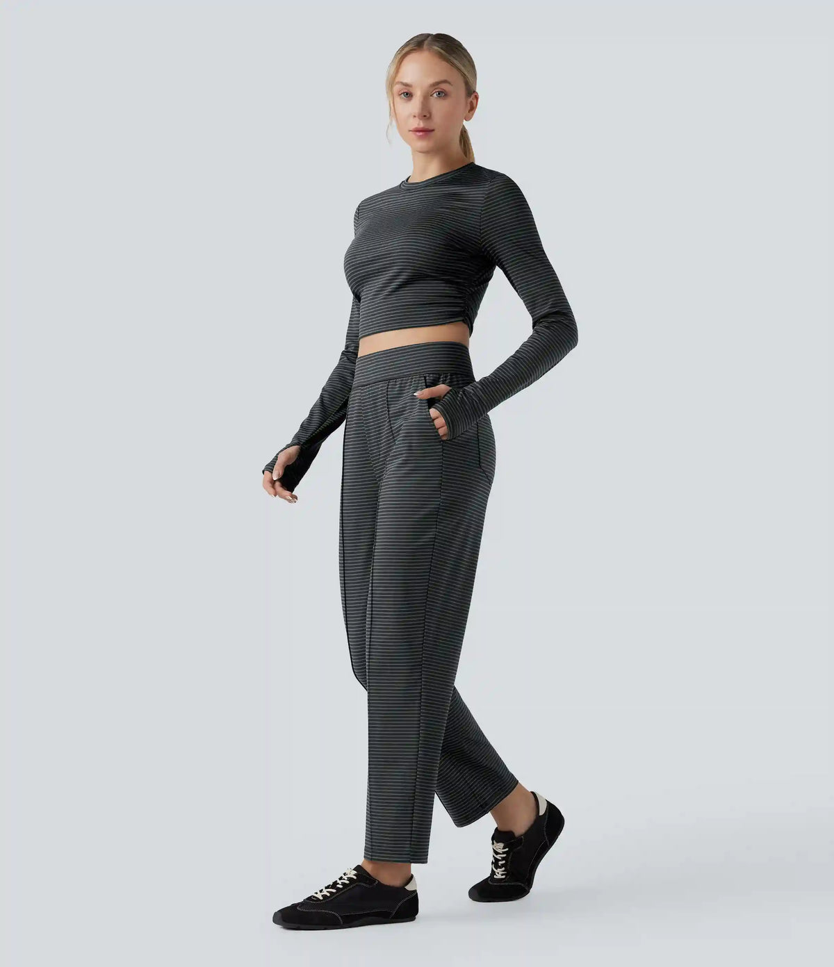 High Waisted Stripes Workout Tapered Pants with Pockets